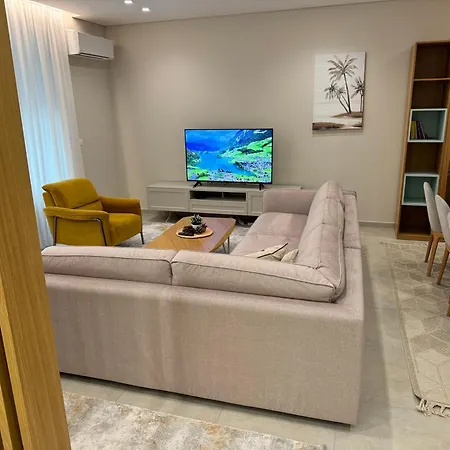 Sanpjetrobooking Appartement Plazhi San Pietro