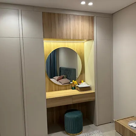 Sanpjetrobooking Appartement Plazhi San Pietro